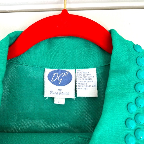 DG2 by DIANE GILMAN VIBRANT GREEN MATCHING JEANS AND JACKET WITH GREEN BUTTONS - Picture 6 of 12